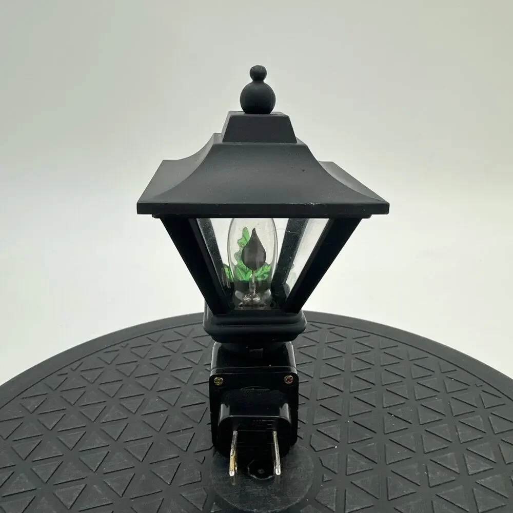 Vintage Christmas Holly Flame Lantern Plug In Night Light